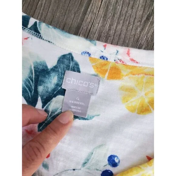 Chicos 4 Floral Short Sleeve Top Bundle Of 2 - Picture 3 of 7